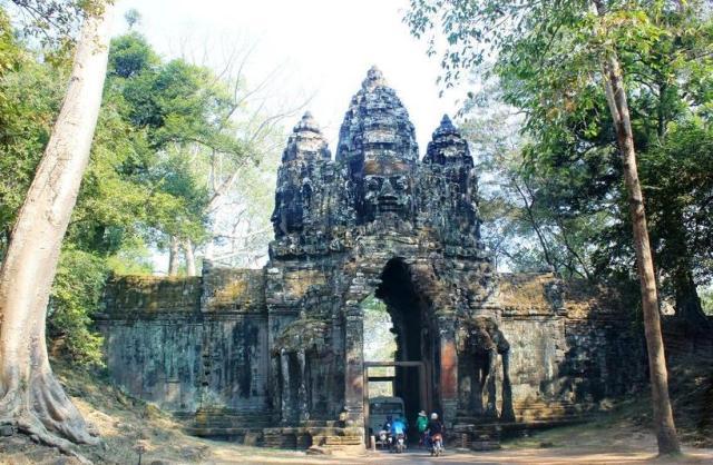 Porte sud de l'Angkor Thom